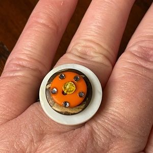 A2  NATURAL LIFE BUTTON RING Natural Life NWT